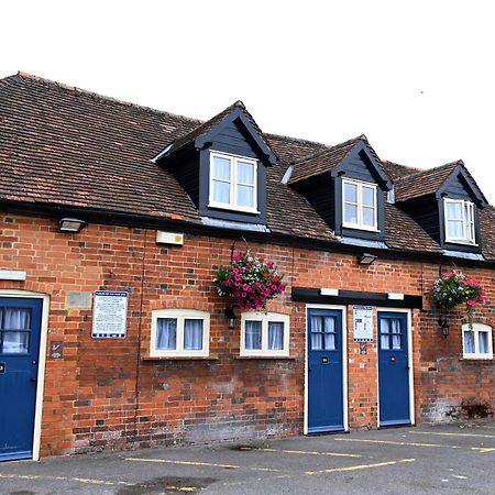 Swan, Thatcham By Marston'S Inns Exterior photo